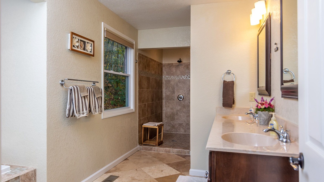 Photo of Bathroom in Spruce Pine