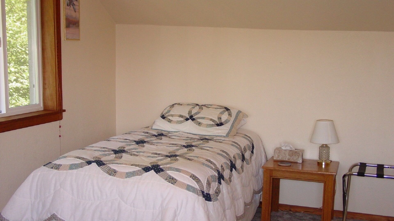 Photo of Bedroom in Ketchikan