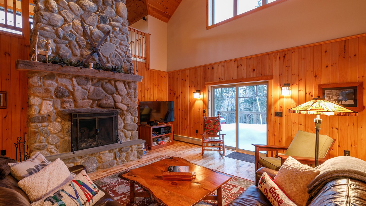 Photo of Livingroom in Carrabassett Valley