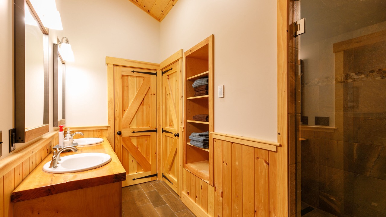 Photo of Bathroom in Carrabassett Valley