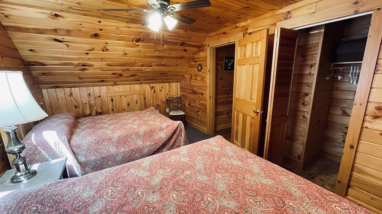 Photo of Bedroom in Farmington Falls