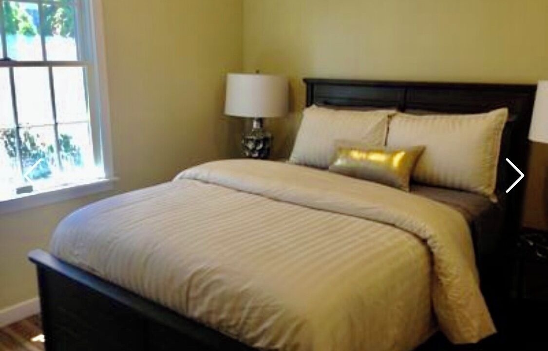 Photo of Bedroom in Country Club Estates