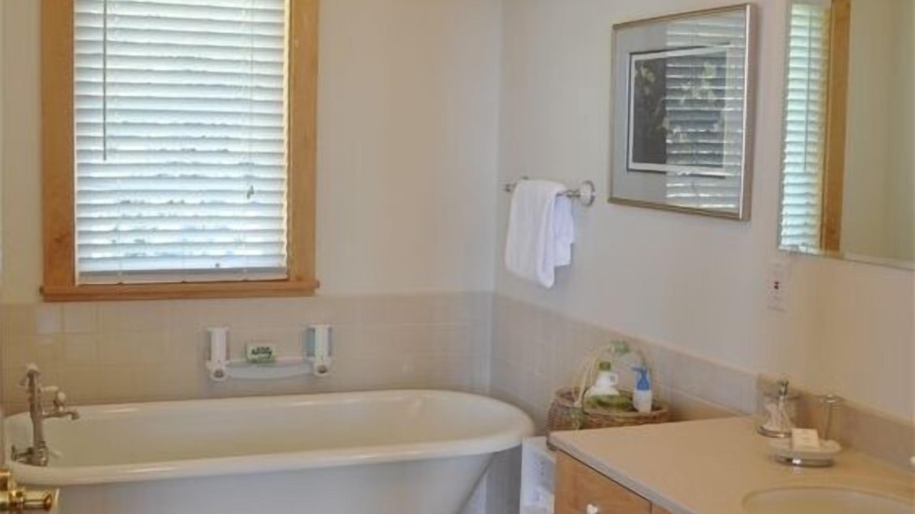Photo of Bathroom in Ketchikan