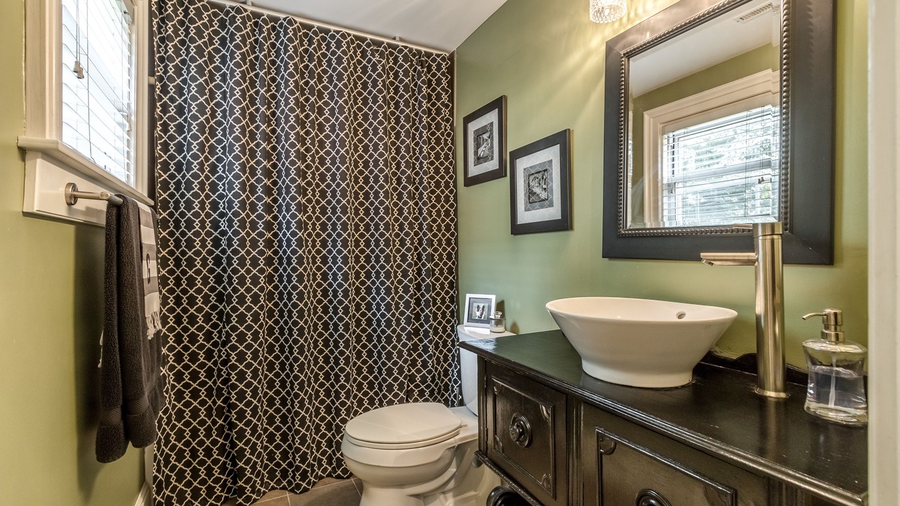 Photo of Bathroom in Merion Village