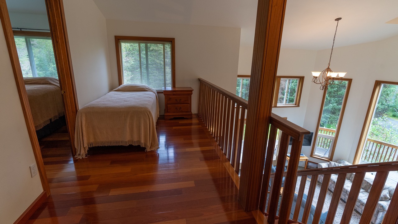 Photo of Bedroom in Cooper Landing