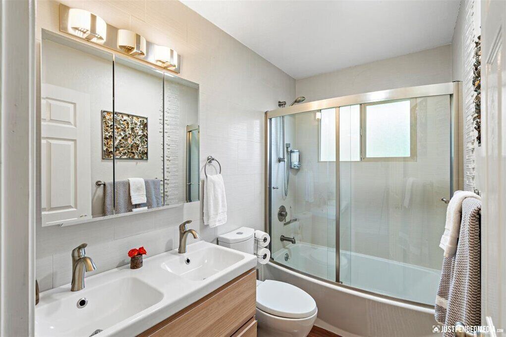 Photo of Bathroom in North Star
