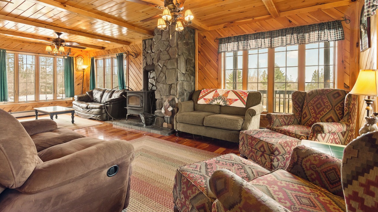 Photo of Livingroom in Rangeley