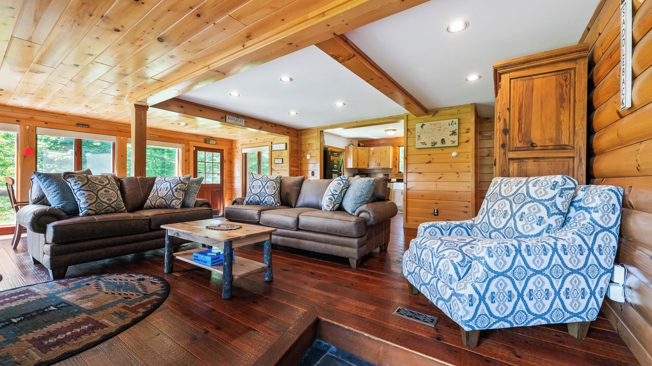 Photo of Livingroom in Rangeley