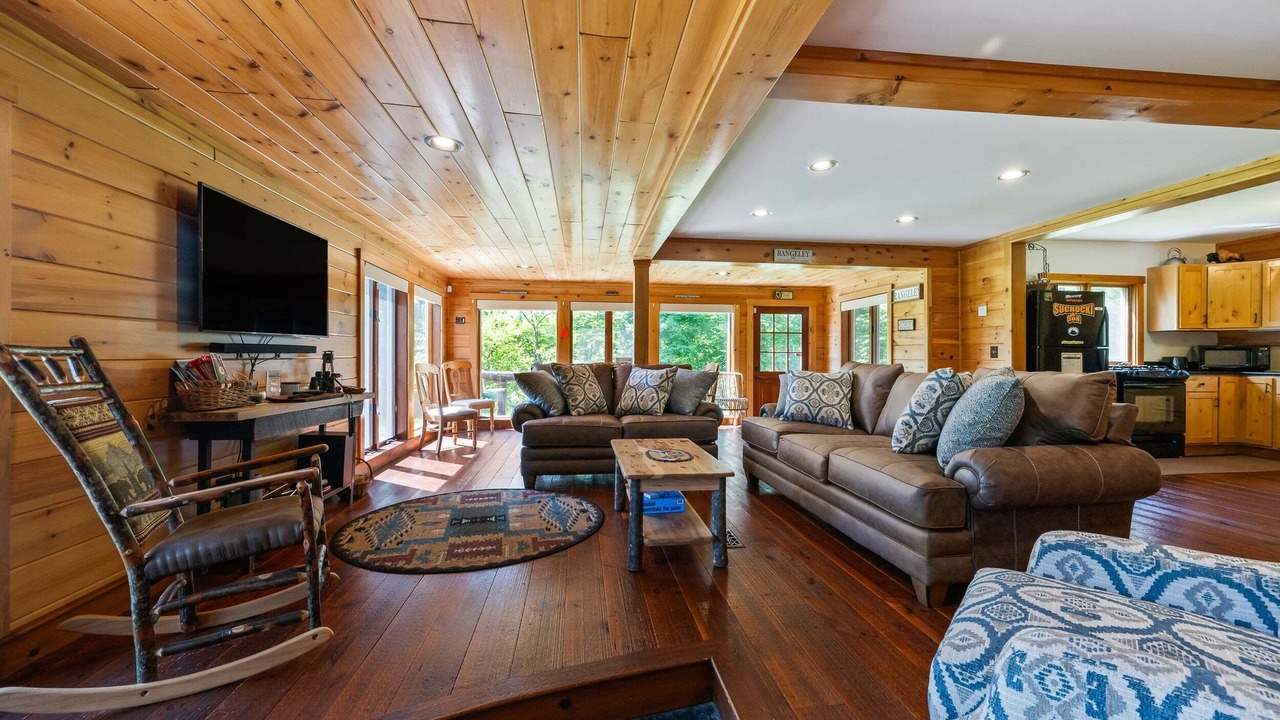 Photo of Livingroom in Rangeley