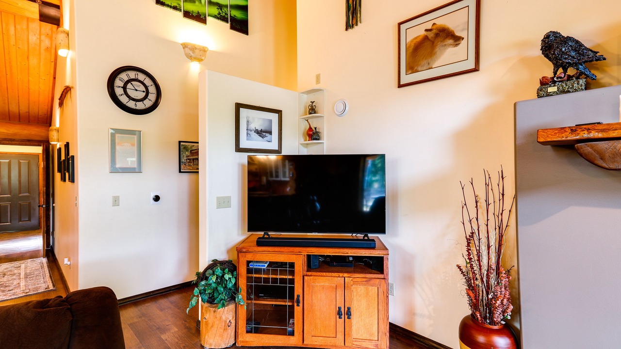 Photo of Livingroom in Badger