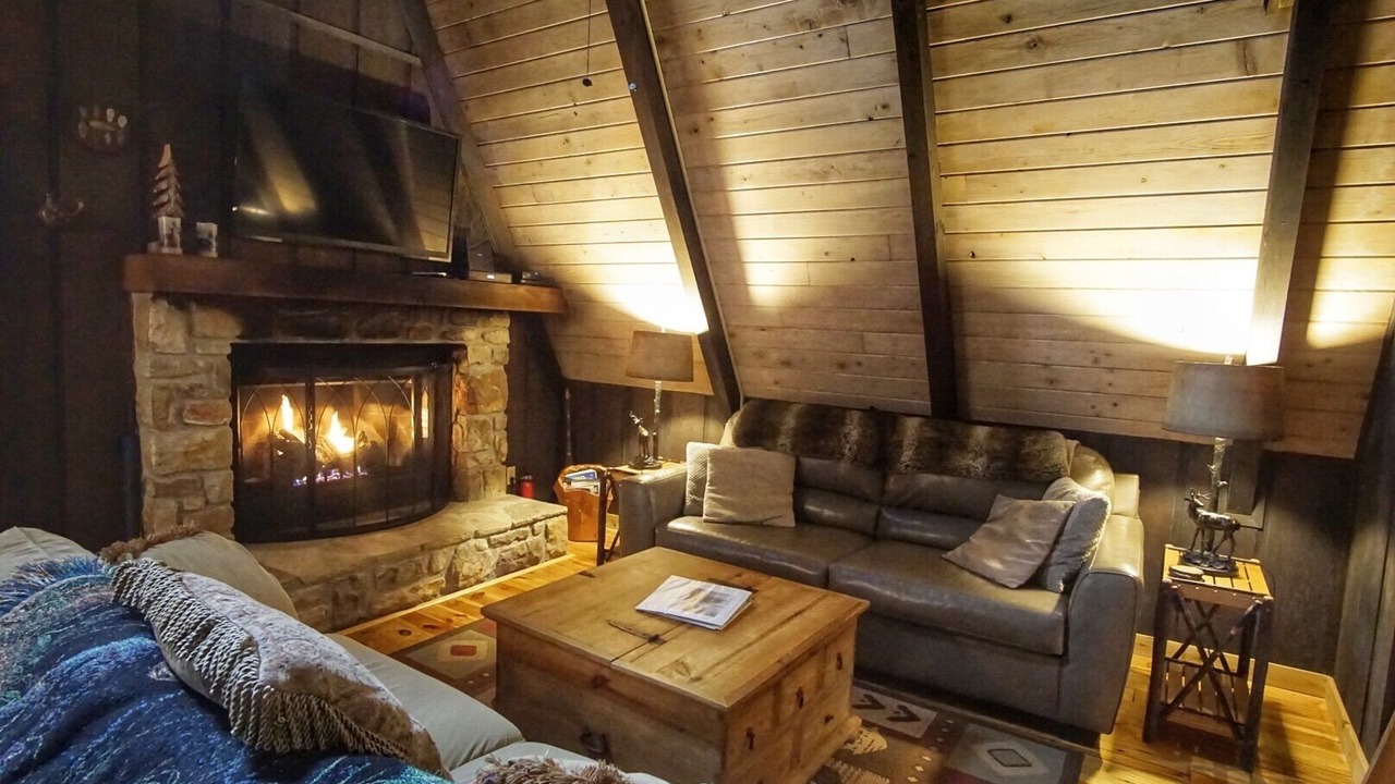 Photo of Livingroom in Charter Hills