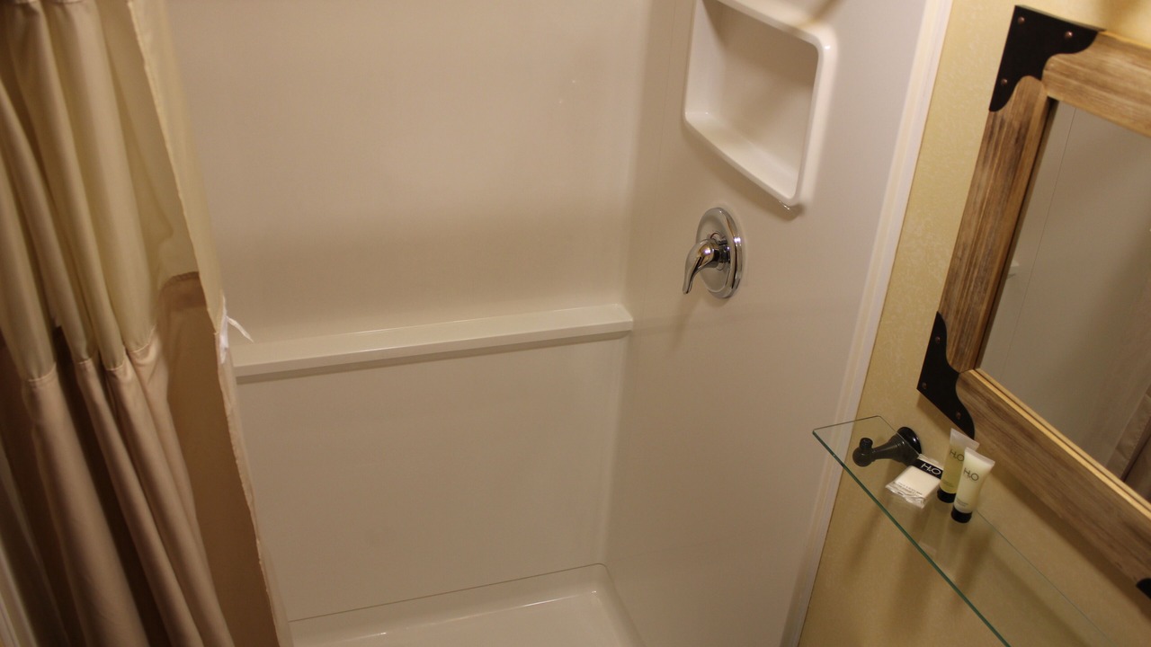 Photo of Bedroom in Seward