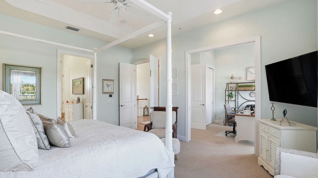 Photo of Bedroom in Cape Harbour