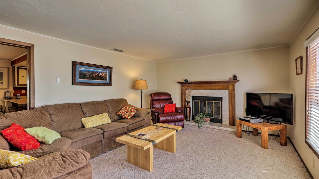 Photo of Livingroom in Page