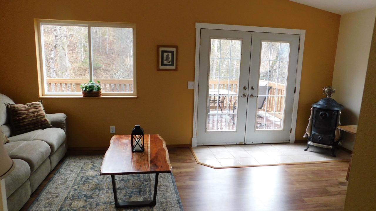 Photo of Livingroom in Nikiski