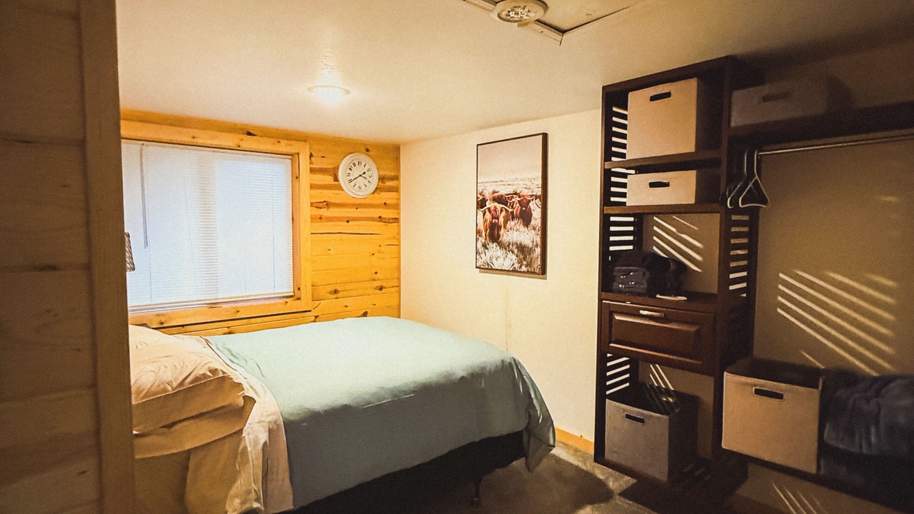 Photo of Bedroom in Kodiak