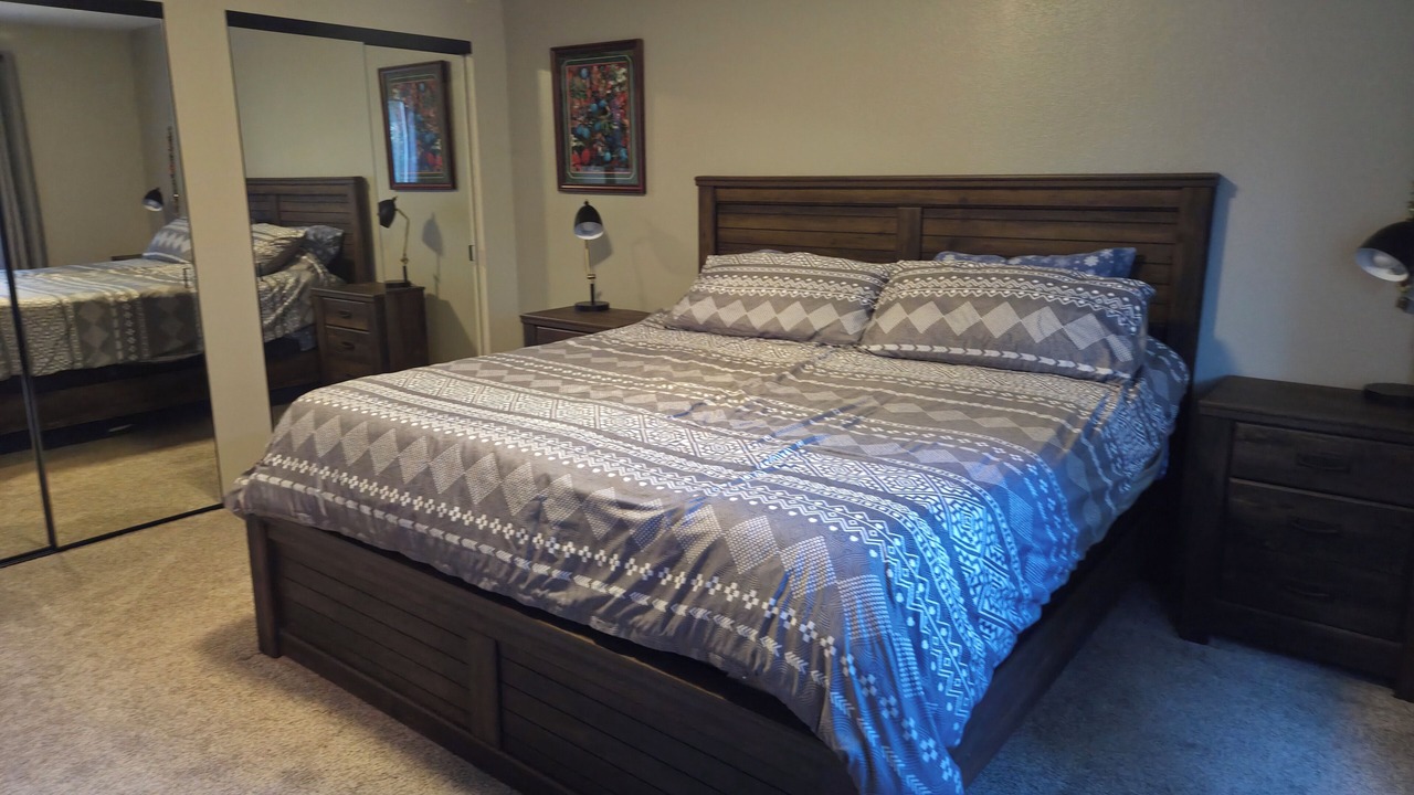 Photo of Bedroom in Alyeska