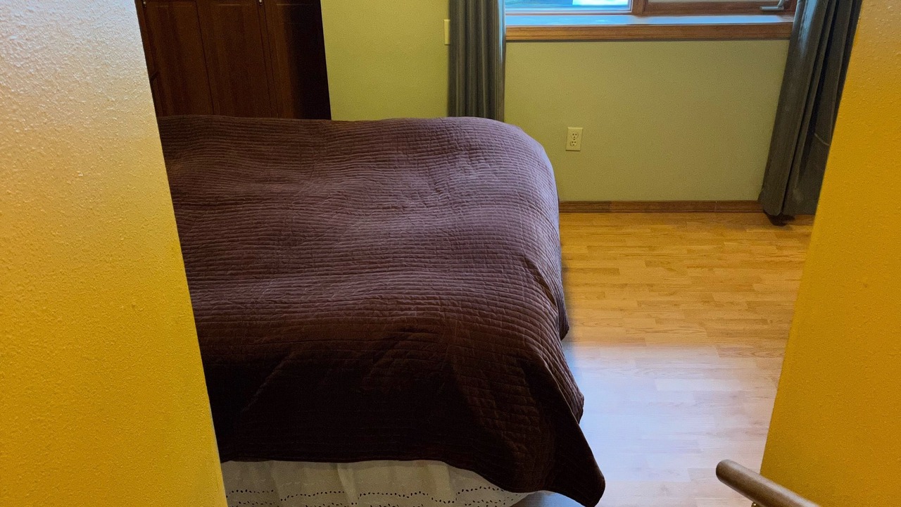 Photo of Bedroom in Alyeska