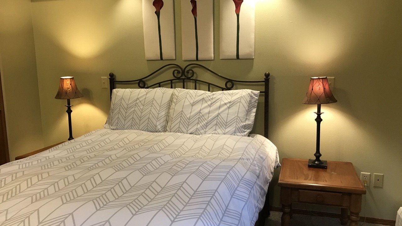 Photo of Bedroom in Alyeska
