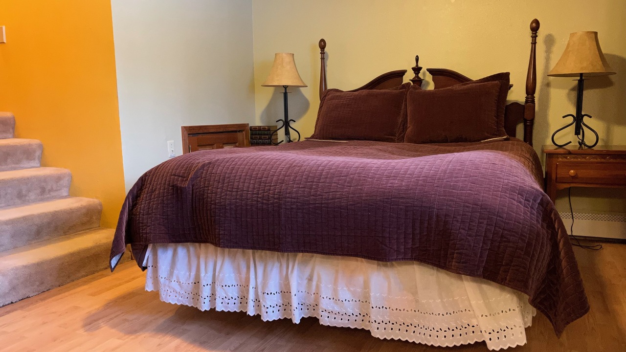 Photo of Bedroom in Alyeska
