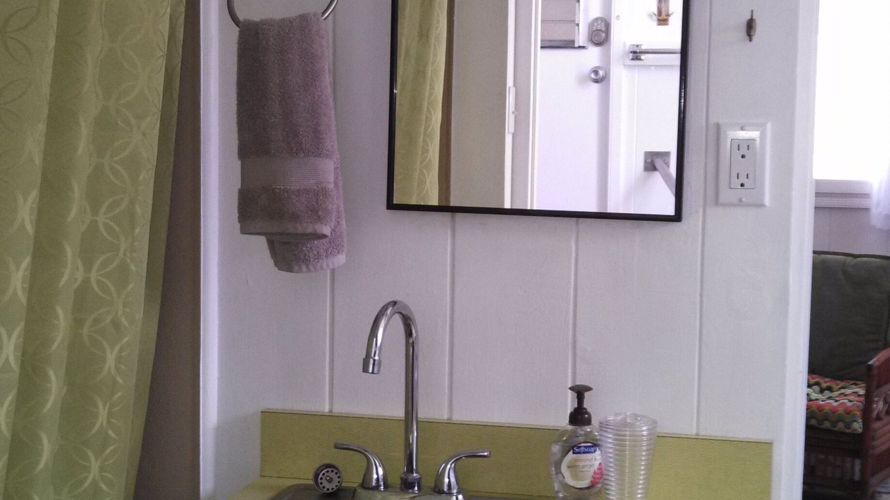 Photo of Bathroom in Waimanalo Beach