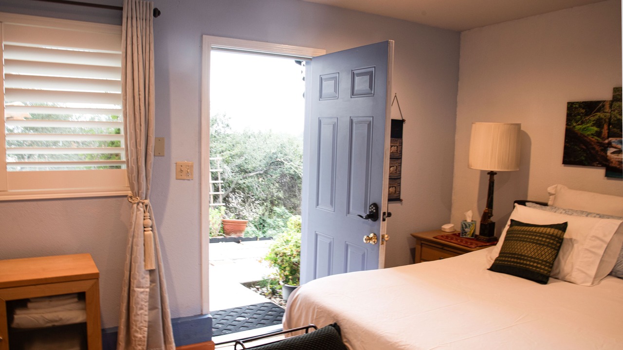 Photo of Bedroom in Leona Heights