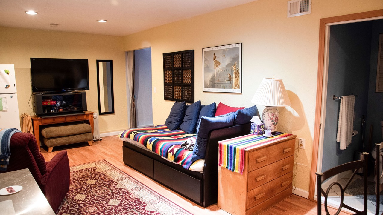 Photo of Livingroom in Leona Heights