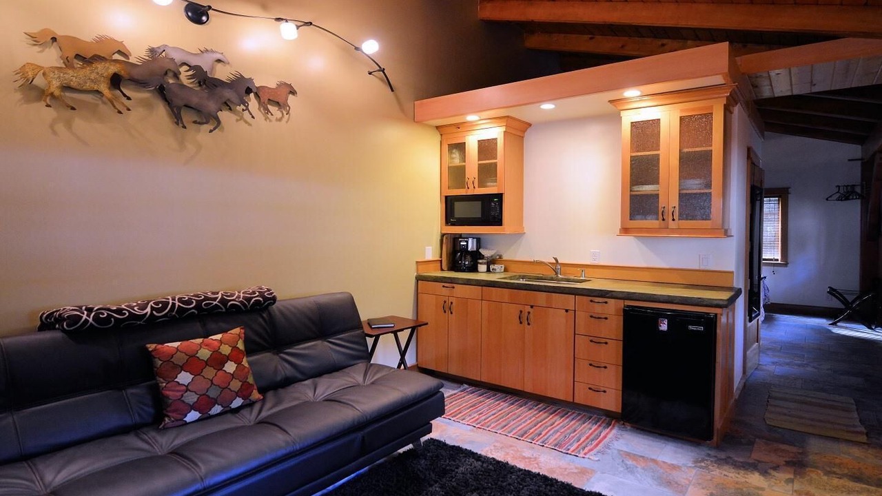 Photo of Livingroom in Alyeska
