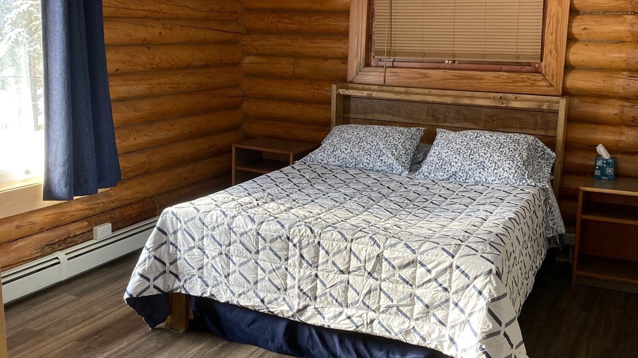 Photo of Bedroom in Tok