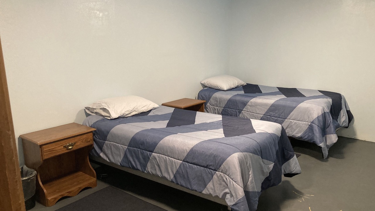 Photo of Bedroom in Tok