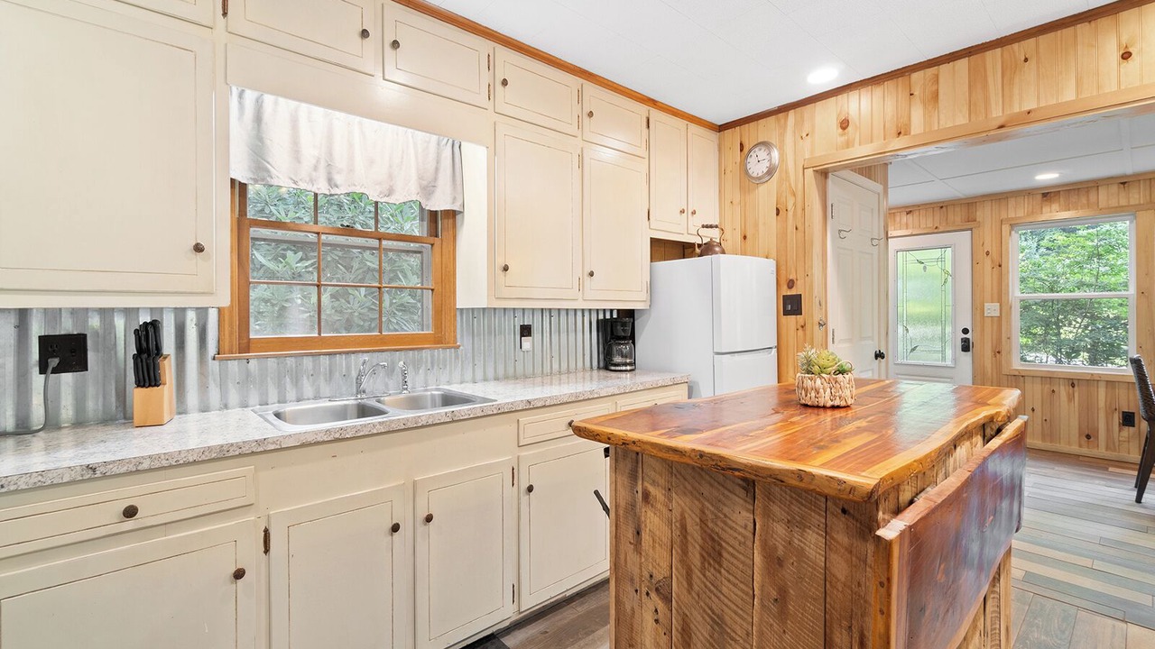 Photo of Kitchen in Newland