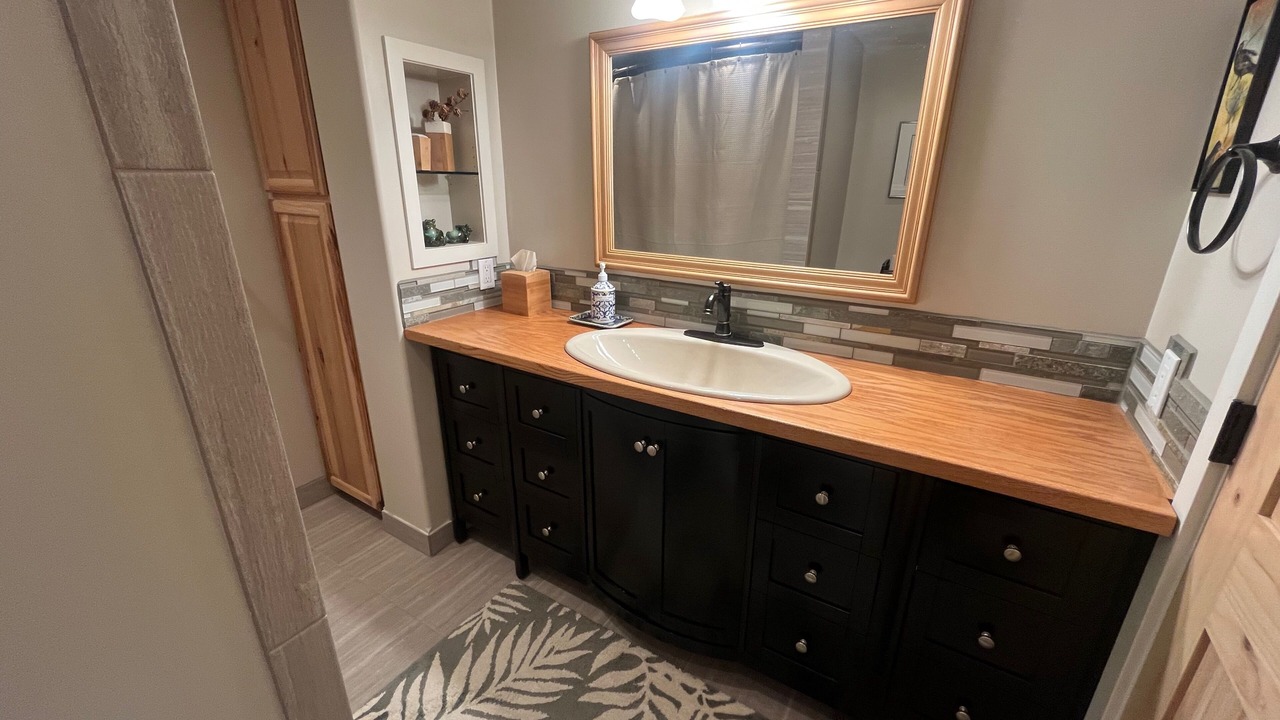 Photo of Bathroom in Diamond Ridge