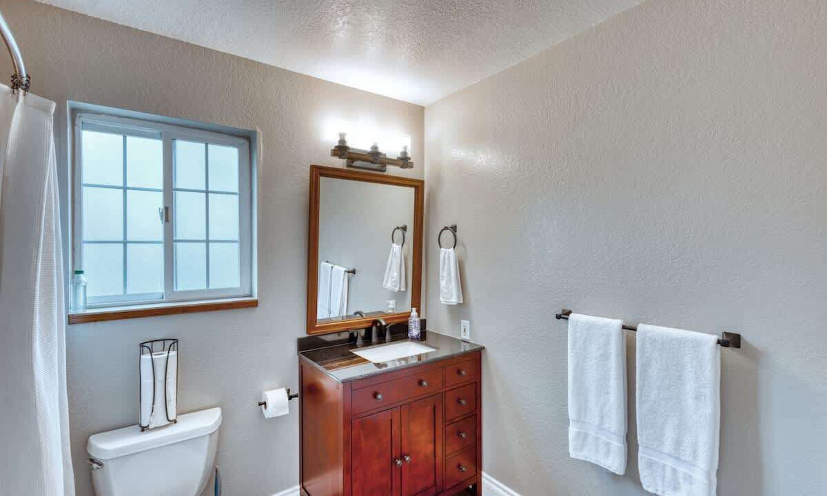 Photo of Bathroom in Kodiak