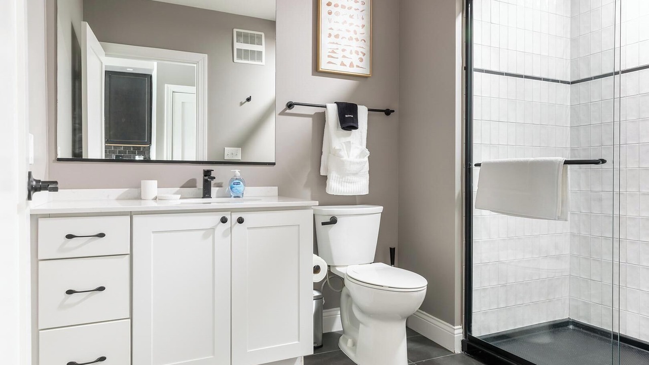 Photo of Bathroom in Downtown Columbus