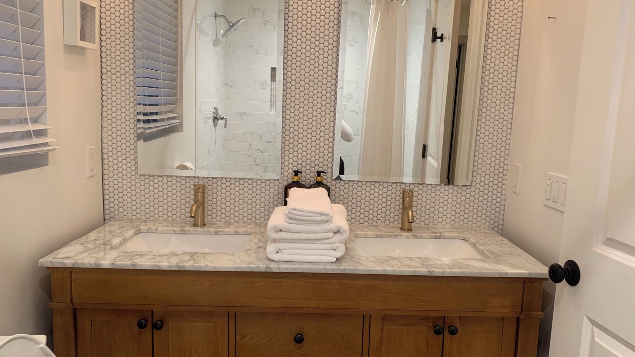 Photo of Bathroom in Woodside