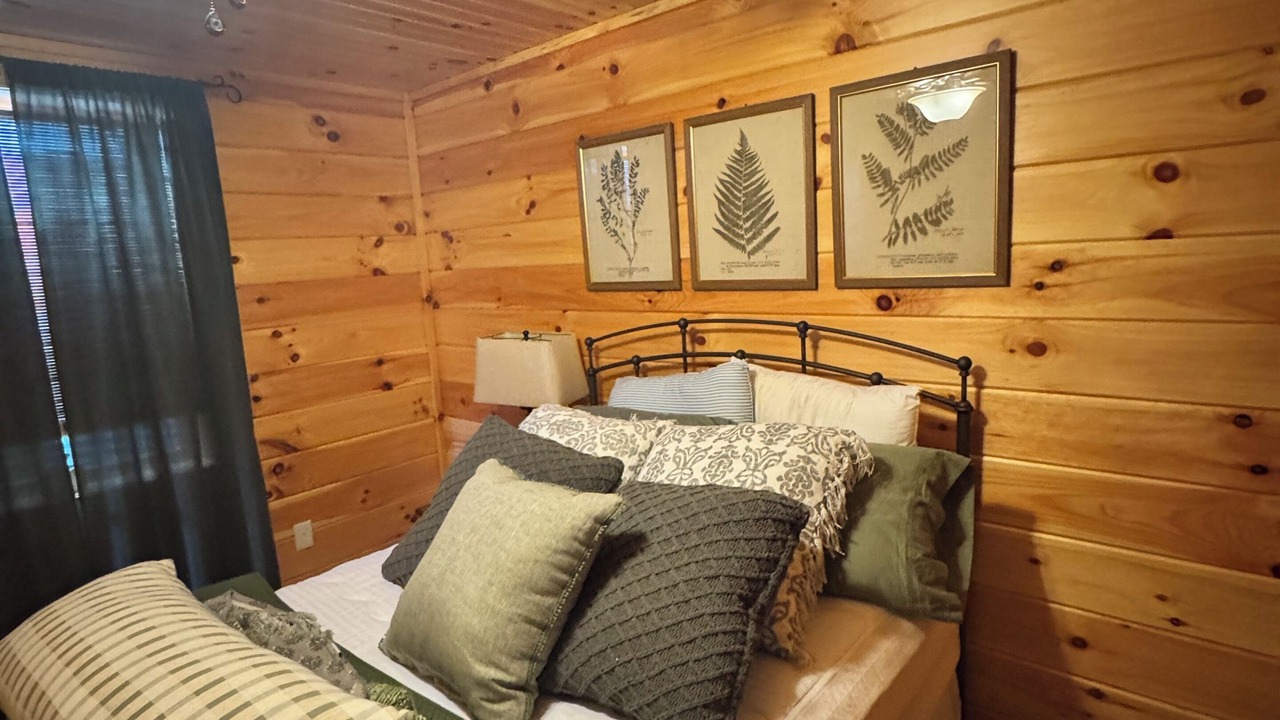 Photo of Bedroom in Scio