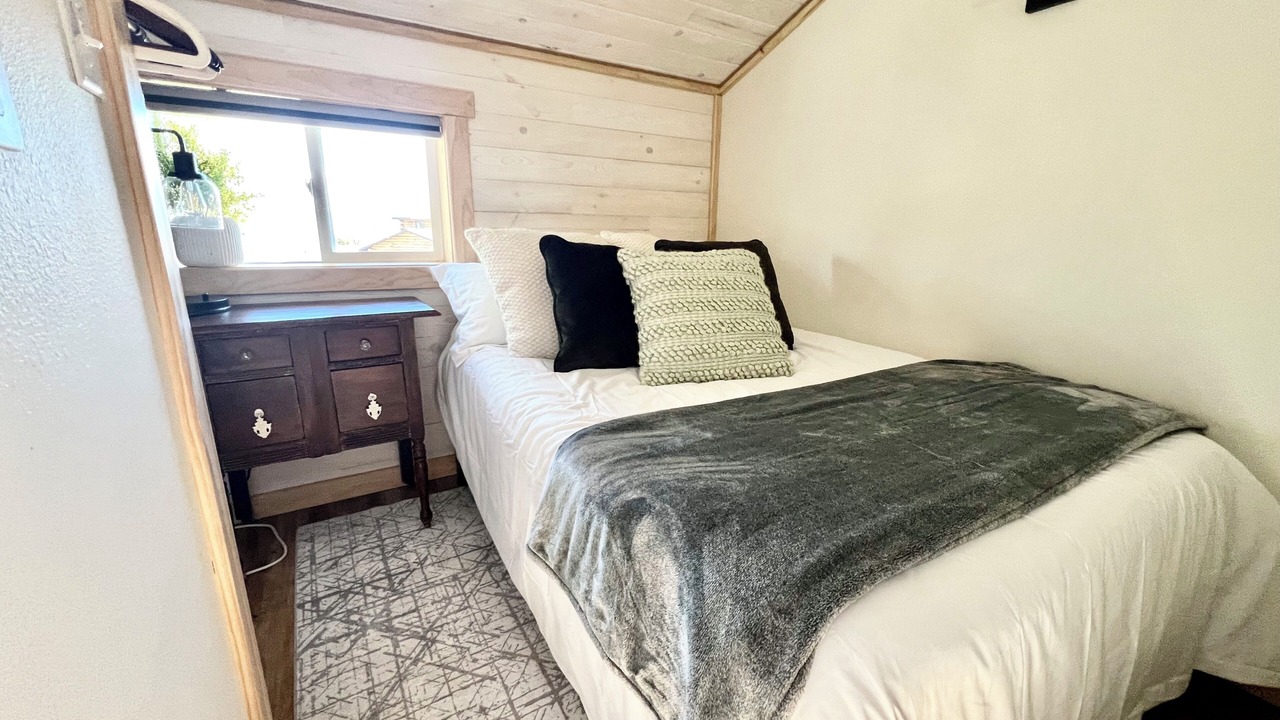 Photo of Bedroom in Kenny Lake
