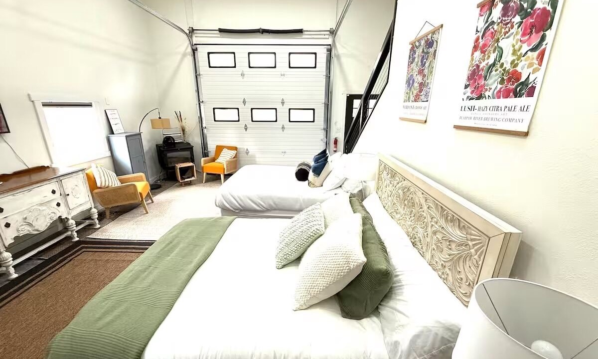 Photo of Bedroom in Kenny Lake