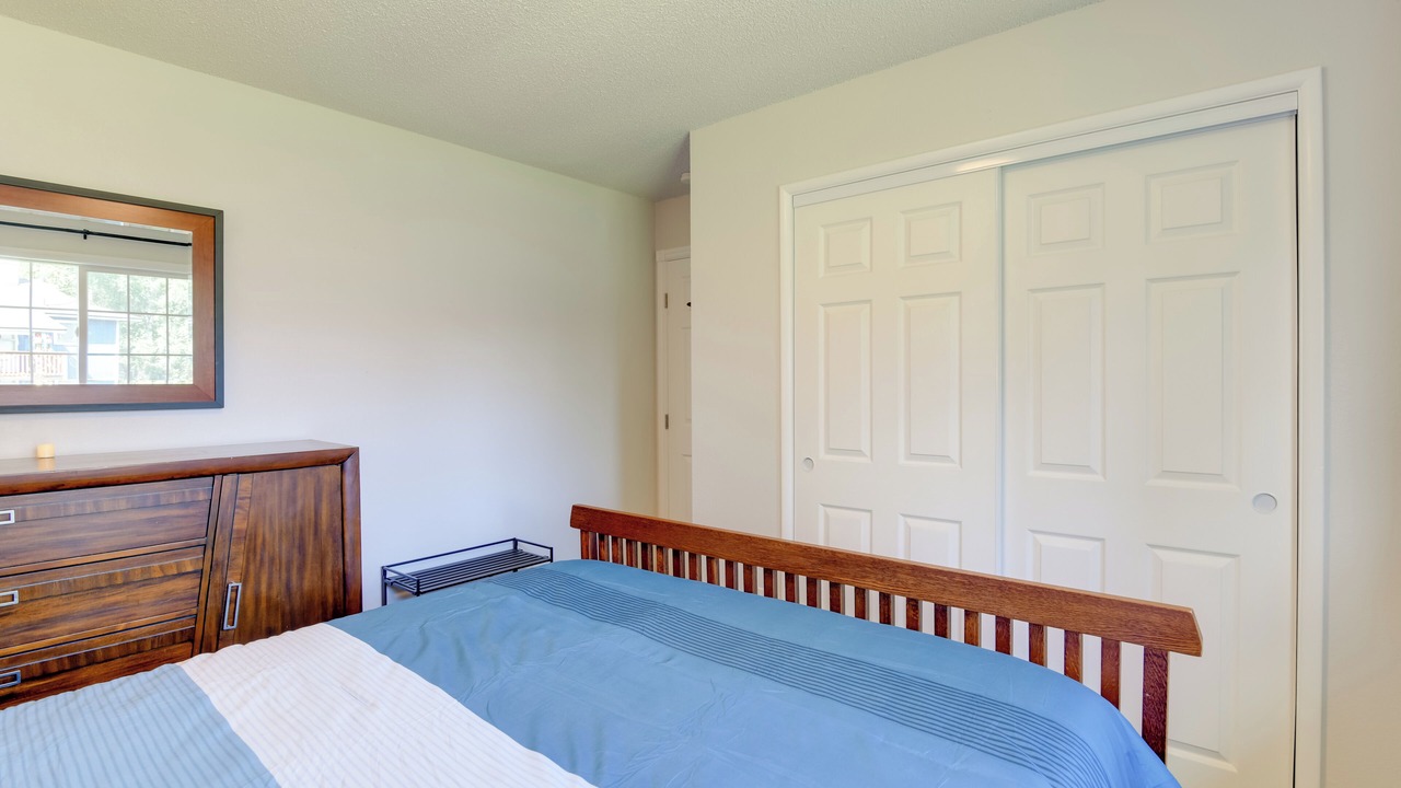 Photo of Bedroom in University Area