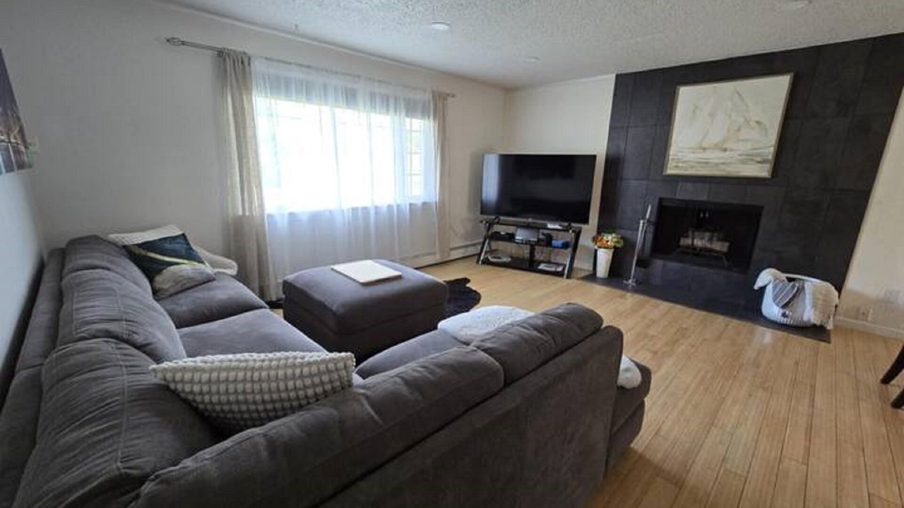 Photo of Livingroom in Eagle River