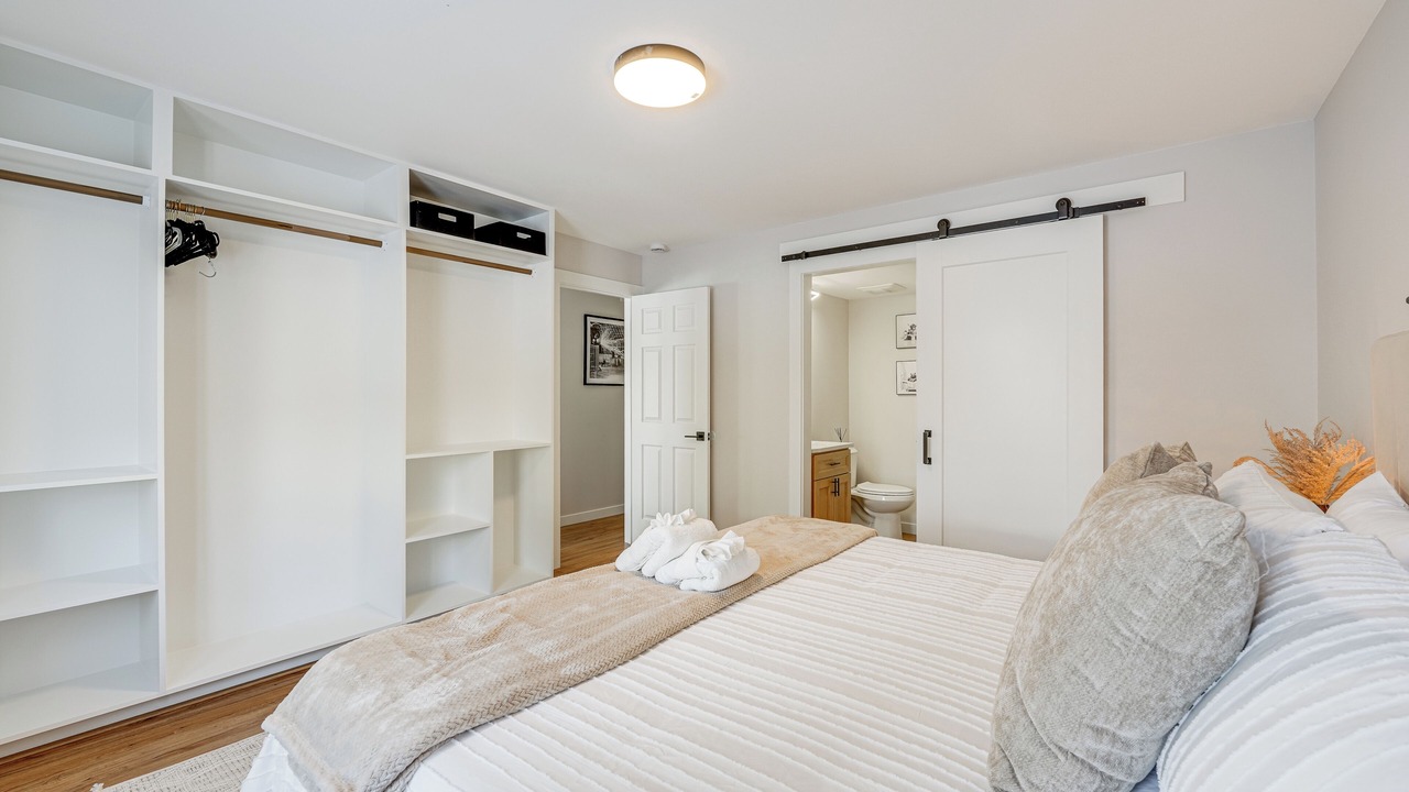 Photo of Bedroom in Midtown Anchorage