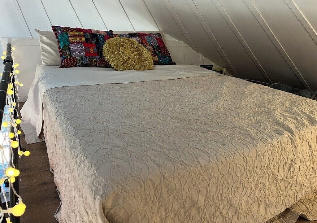 Photo of Bedroom in Old Fort
