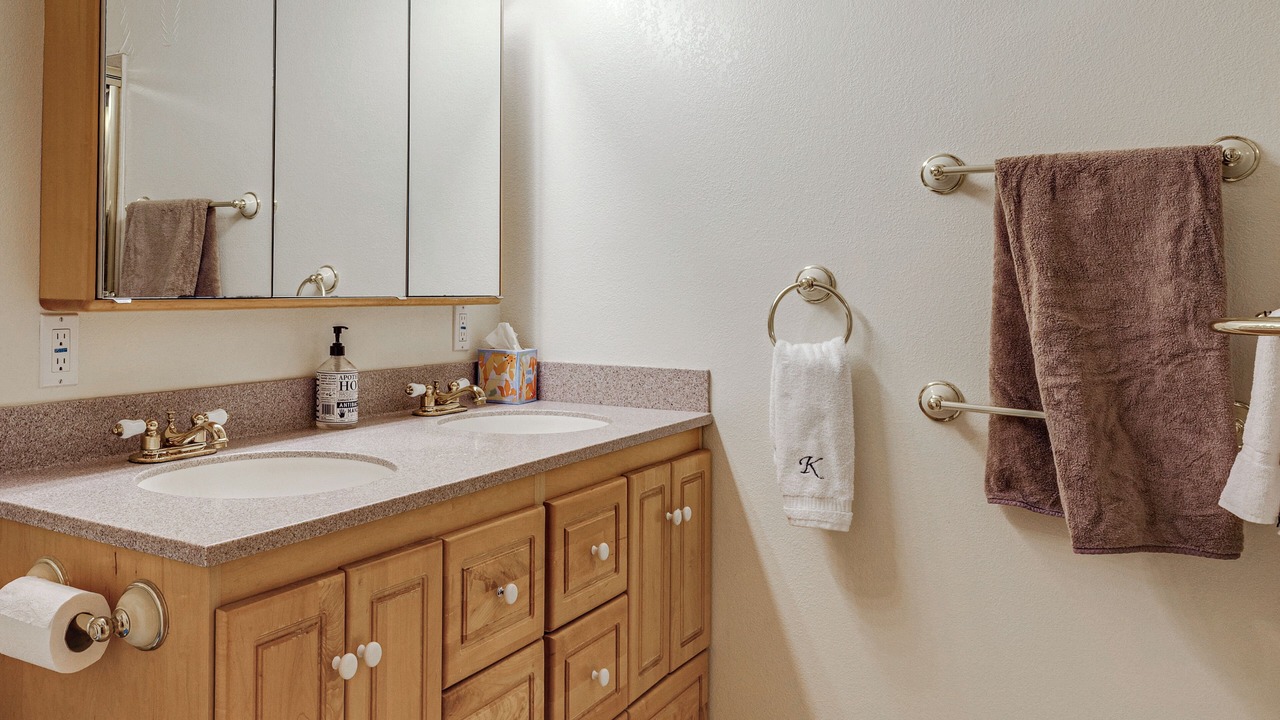 Photo of Bathroom in Sitka