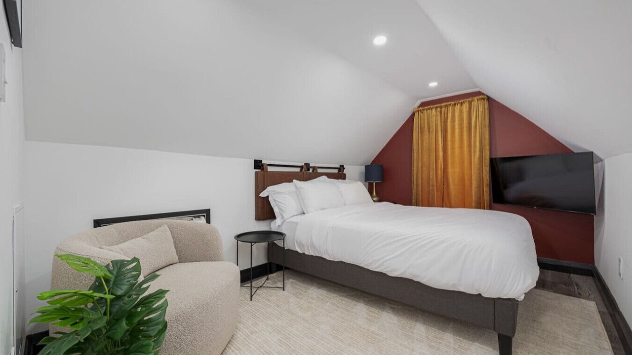 Photo of Bedroom in Downtown Columbus