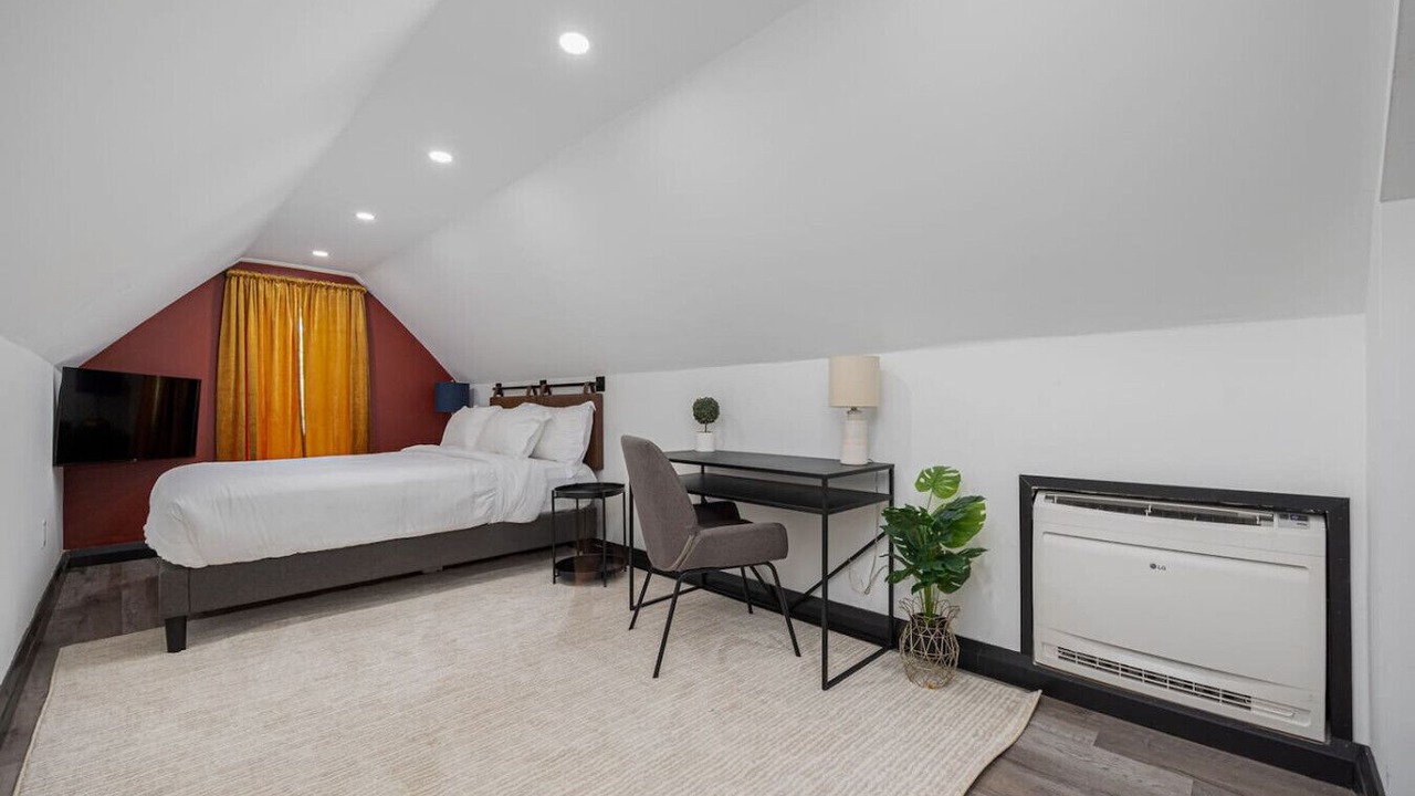Photo of Bedroom in Downtown Columbus