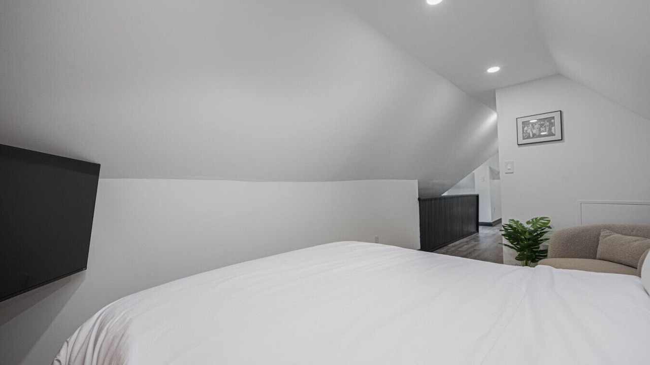 Photo of Bedroom in Downtown Columbus