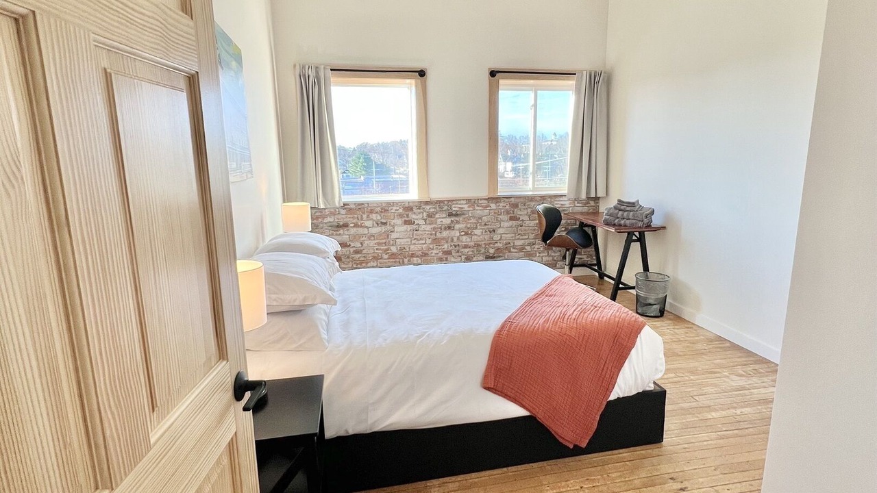 Photo of Bedroom in Pittsfield
