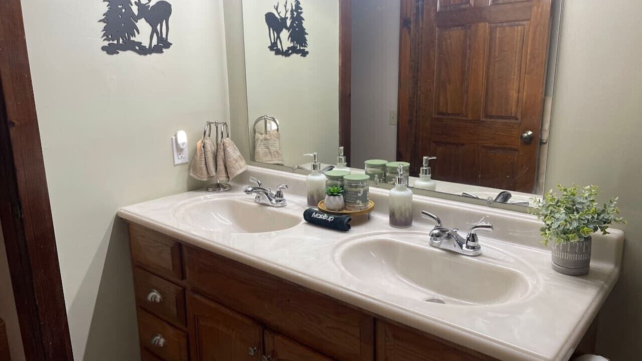 Photo of Bathroom in Sherman Station
