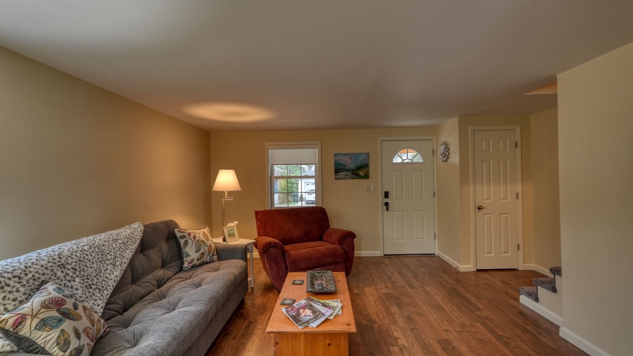 Photo of Livingroom in New Concord