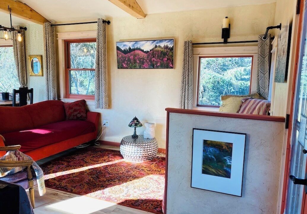 Photo of Livingroom in Homer